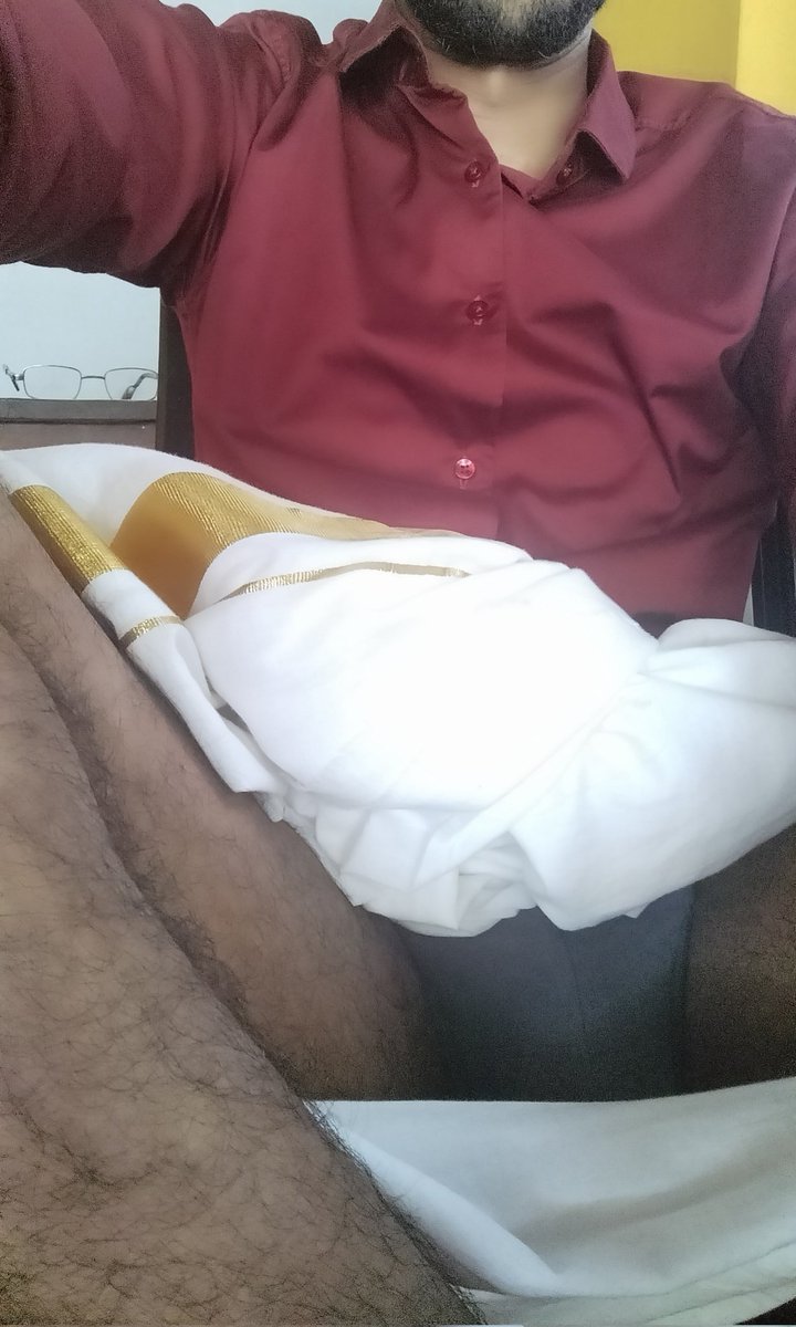 mallu_genuine's tweet photo. #firstpost 

ഏവർക്കും സന്തോഷവും, ഐശ്വര്യവും, സമ്പൽ സമൃദ്ധിയും നിറഞ്ഞ ഓണം ആശംസിക്കുന്നു 🌼🌸🌺 https://t.co/quU8ASLA9V