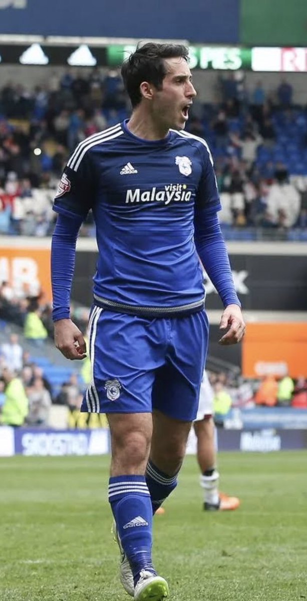 The_Forty_Four's tweet photo. Random footballer of the day 🎲 

Former Cardiff City and Blackburn midfielder Peter Whittingham 🐦🔵

#CCFC #CardiffCity #BRFC https://t.co/3sK3ck42HO