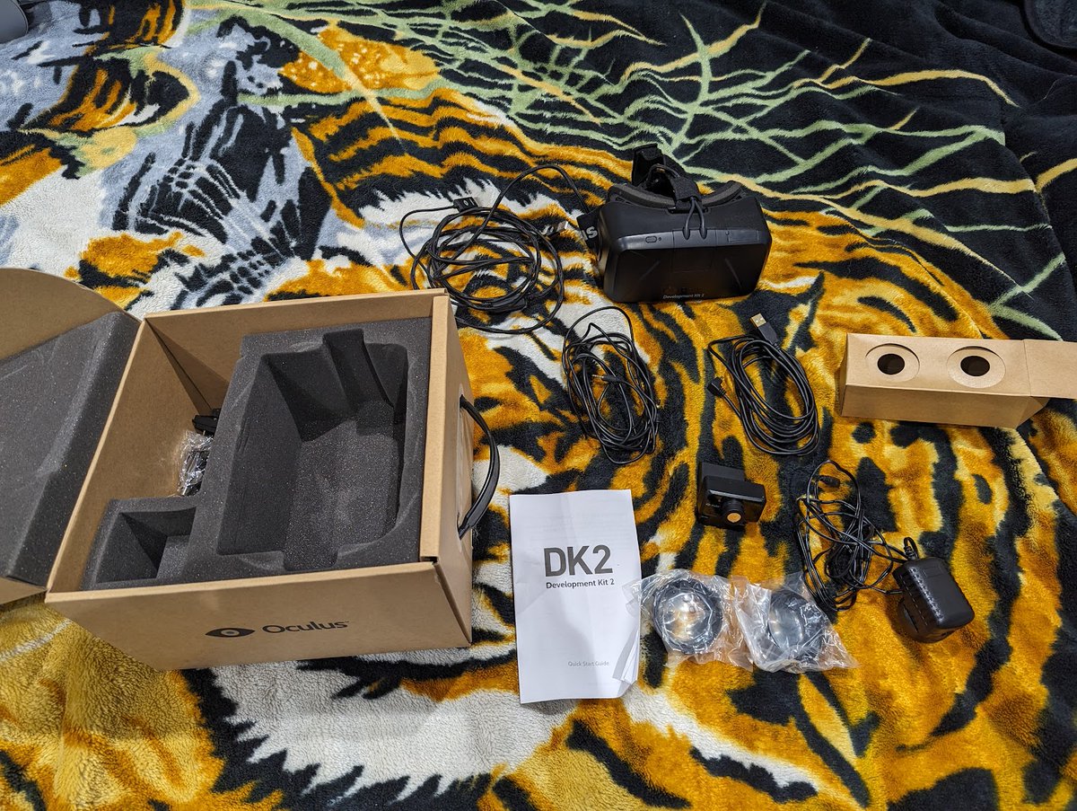 Orbitoid's tweet photo. @jBahrVR I'm still rocking the DK2 https://t.co/jsStP3NNtv