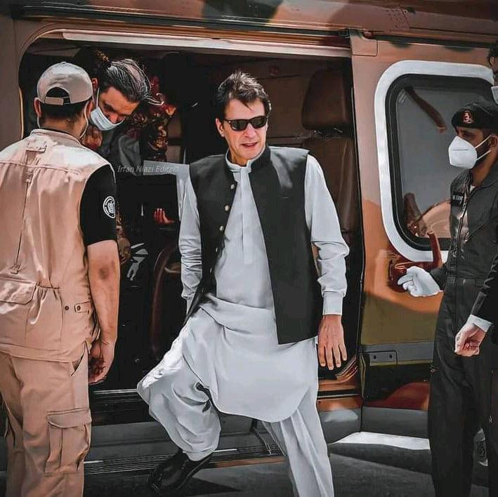 Iam_RidaFatima's tweet photo. King is back
Alhamdulillah ❤️❤️
#ImranKhan https://t.co/wAoSNhDGir
