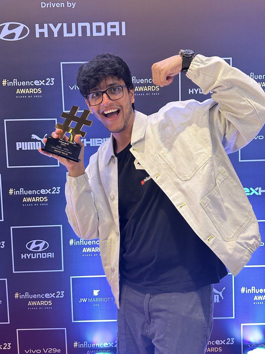 He is a Youtuber of the year. 😂

Retweet if you also don't know him.