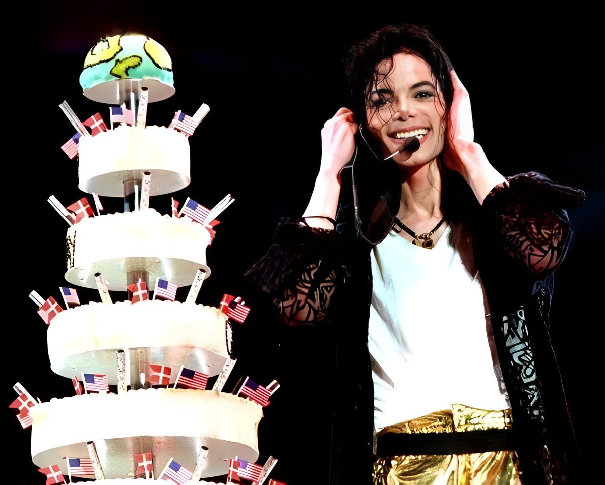 mj_this_is_it's tweet image. #MJ4EVER ❤️