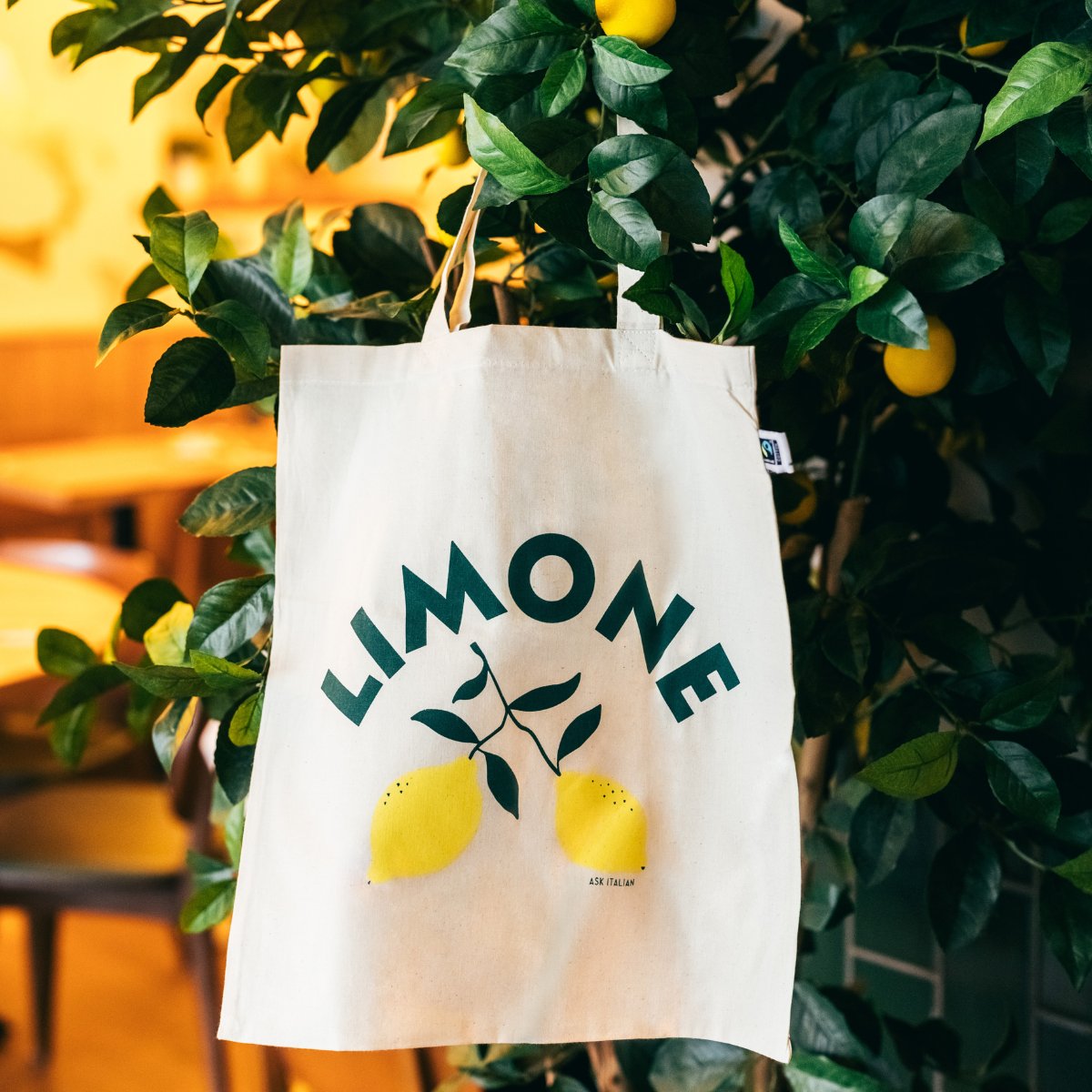 ASK Italian is celebrating the #summer – rain or shine – with a NEW tote bag and a zesty new design! 🍋🌿 Get yours for FREE* when you dine at ASK Italian, #Durham, at @EnjoyWalkergate. All you have to do is sign up to ASK Perks to get your code. 👉🏻 askitalian.co.uk/ask-perks