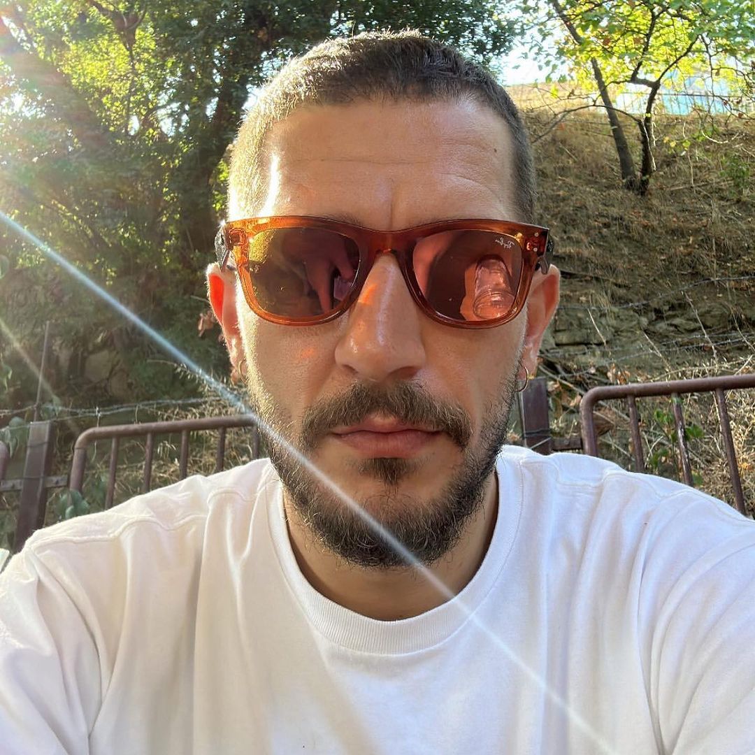 Arkadaşlar bu simetrinin ikinci şampiyon olması gerektiğini görüyor musunuz?#Saklambaç##cemrebaysel #saklambaç #saklambac #الغميضة
#GizemKaracaEkmekçi
#UrazKaygılaroğl <a href="/birsenaltuntas1/">birsenaltuntas</a> <a href="/nadimguc/">Nadim Güç</a>