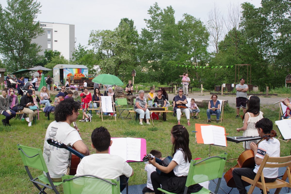 Wir melden uns mit zwei Einladungen aus  der Sommerpause zurück: Am 25.9. und 9.10. finden spannende Gemeinschaftsveranstaltungen mit dem vhw statt, zu denen wir alle Interessierten  gerne einladen möchten. Weitere Infos auf unserer Webseite: 

welt-stadt-quartier.de/2023/08/29/eri…
