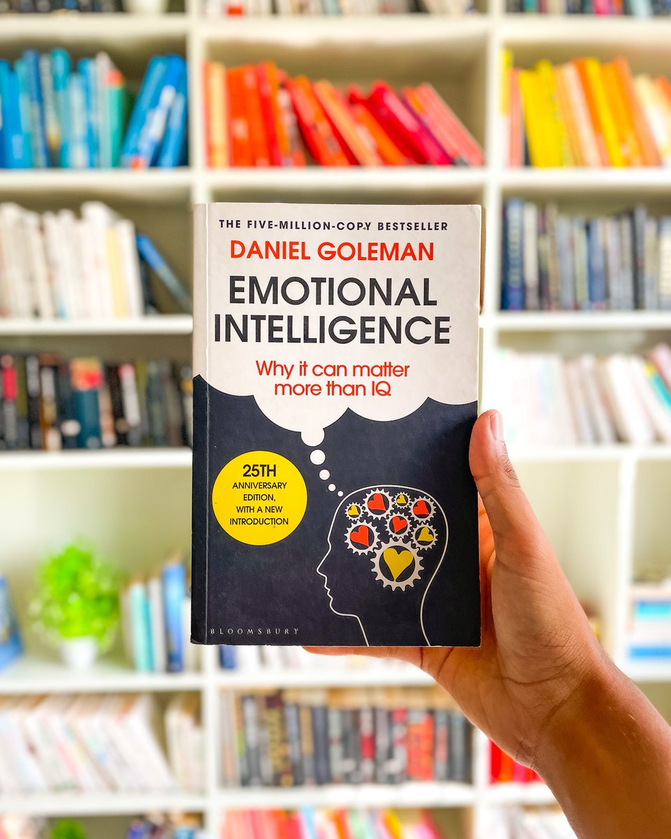 librarymindset's tweet photo. 23 Books To Read In 2023

1) https://t.co/O4vie2ENIn