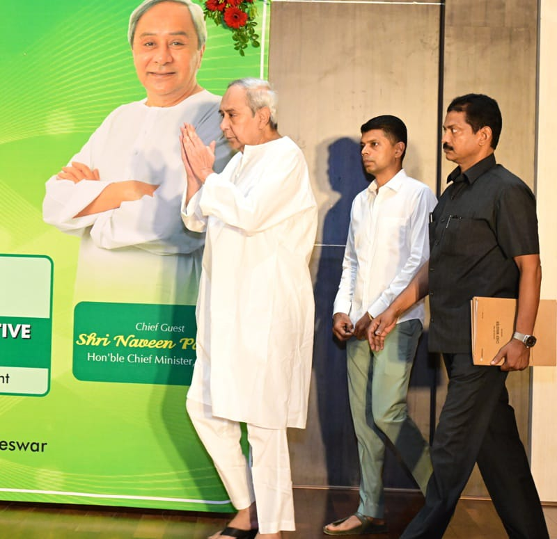 CMO_Odisha's tweet photo. Attending the #NijuktiParba programme, CM @Naveen_Odisha said one of the key challenges for higher education is to make children employable or self-employed. There is a need for students to come out of institutions confident to do something meaningful to their own lives and ultimately, to society, the CM said. 

Highlighting the role of teachers & professors as very significant, CM said apart from quality teaching, they should instil confidence, inspire students with positivity & create a sense of purpose to their lives. Only a teacher can do this effectively, CM said and added that he has strong faith in all the teachers, professors & expressed confidence that they can successfully transform students into real assets of the nation.  
 
As many as 262 Assistant Professors & 88 Junior Executive Assistants joined the State Govt. Congratulating the Assistant Professors, CM said Higher Education is a major platform for students to enter the world of professional career. CM added, students take divergent career options from here and contribute to the society in various capacities.
@DHE_Odisha