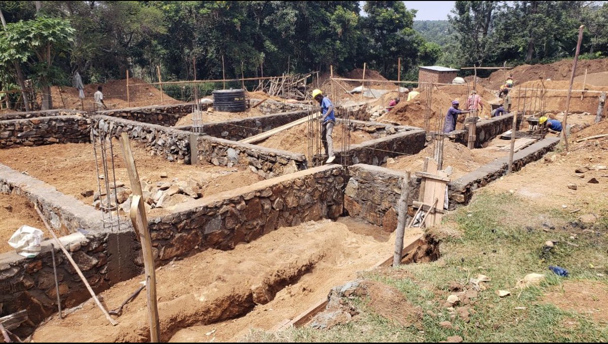 WilsaBuilders's tweet photo. Project: Proposed 5 bdrm Villa. 
Location: Kebarisia,Kuria East-Migori county.
Gross Area: 5500sqft.
Status: Foundation laying.

#Designandbuild #Buildingyourdream https://t.co/I3QUBRdsF5