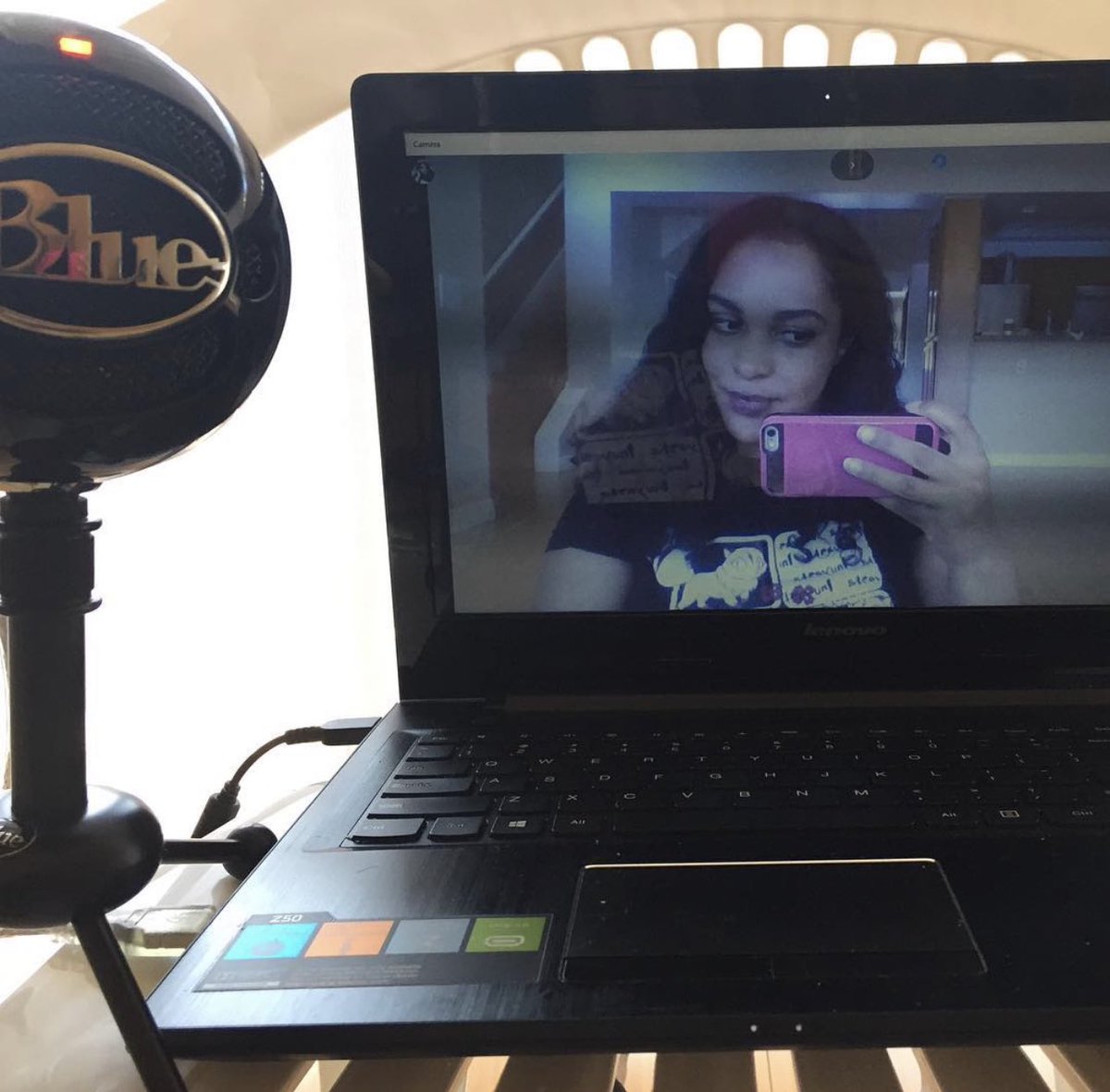 unfriendly black american hottie 😡 👑 tweet media