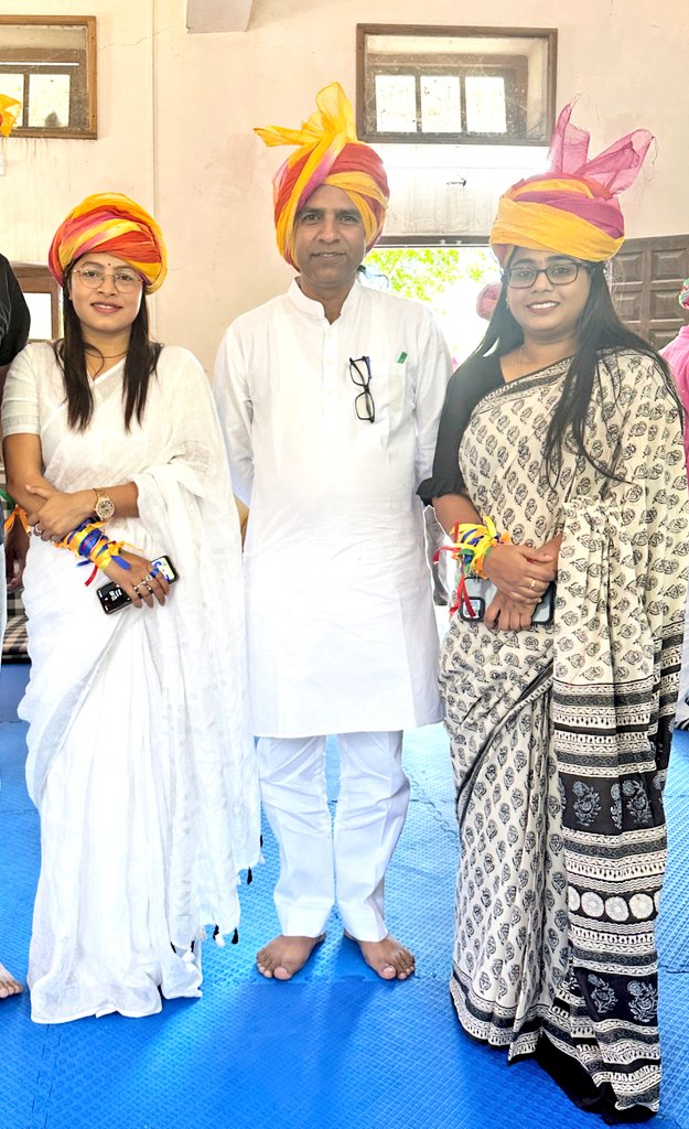 CHOTIWALA's tweet photo. एन०एस०यू०आई की राष्ट्रीय सचिव, भारत यात्री, संगम परिवार की सदस्य छोटी बहन अनुलेखा, आपको जन्मदिन पर हार्दिक बधाई, शुभकामनाएं।

उज्ज्वल भविष्य की मंगलकामनाएं। @anulekhaboosa 🌸 https://t.co/zY9LOKesai