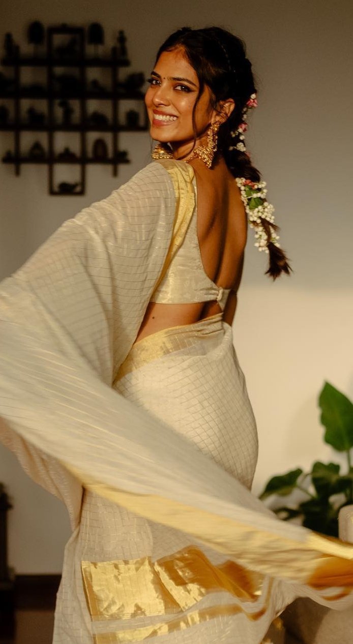 F4rS7N7aYAAF7VW?format=jpg&name=large