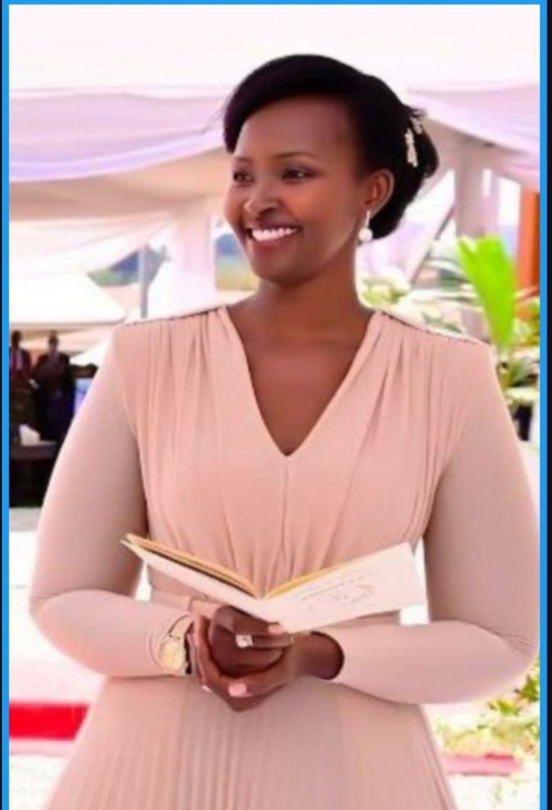 The style and glam of our dazzling next First Lady Mama Charlotte is amazing. Modest, gentle, graceful, humble and yet very powerful.