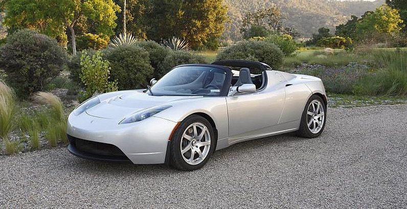 Exciting news! Abandoned Tesla Roadsters found in China are up for auction again, expected to spark a bidding war. Don't miss your chance to own a piece of EV history. #TeslaRoadster #Auction #EVHistory #EVNews