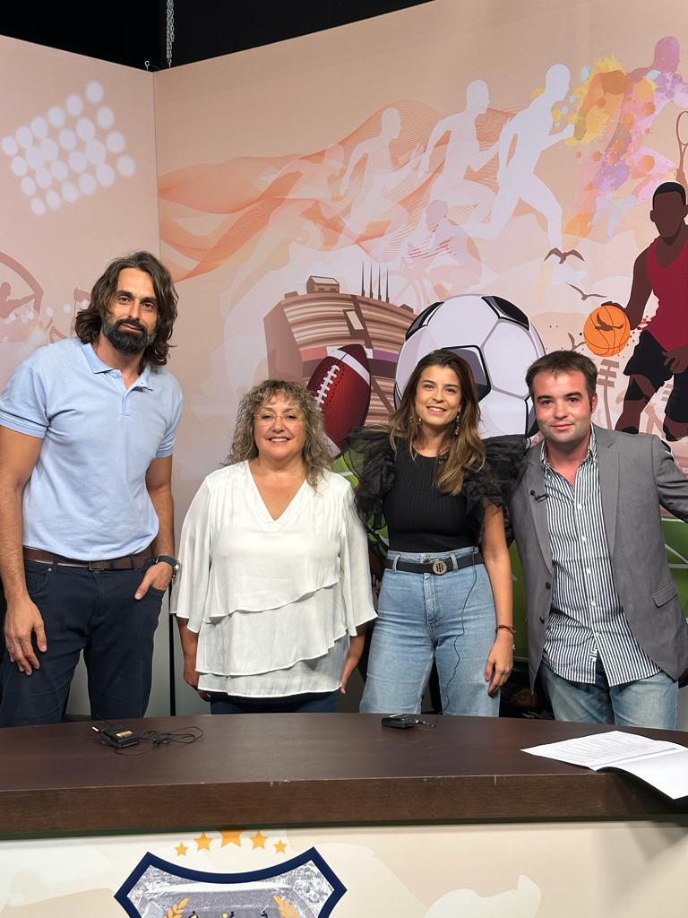 e2kcorreduria's tweet photo. III Edición del Torneo de Pádel 🥎 que estamos como patrocinadores oficiales en @escueladepadelalbacete

Encantados de estar en Visión de Juego en @vision6tv

#Pre-feria #Torneo #Padel https://t.co/GNV7m7QxcV