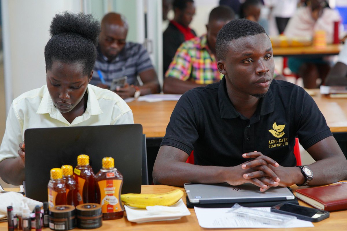OutboxHub's tweet photo. Food insecurity persists as a significant challenge in vulnerable communities across Uganda. However @WFP_Africa is intent on supporting innovators with solutions to enhance climate resilience.
29 MSMEs were selected to take part in a 2-day bootcamp.
#IgniteFoodSystems2 https://t.co/U5vVk73jYj