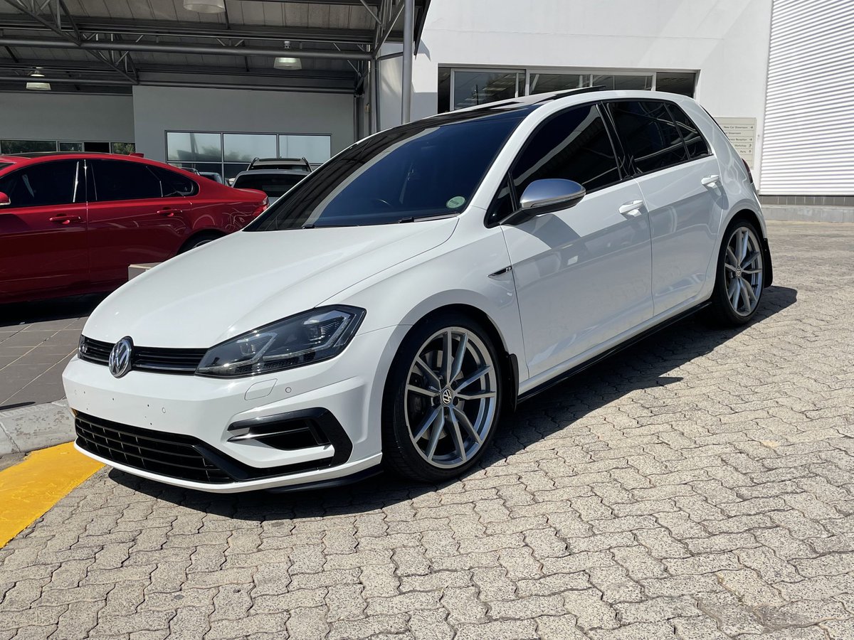 Which “R” you taking?😮‍💨🔥🤌🏽

Golf 8 R                              Golf 7.5 R