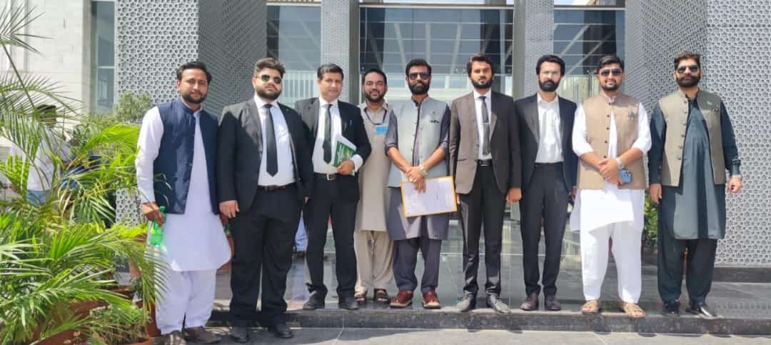 shakoor_sujra's tweet photo. پاکستان نظریاتی پارٹی نے  بجلی کے بلوں کی اضافی ٹیکسز کے خلاف اسلام آباد ہائی کورٹ میں وکلا ٹیم کے ہمراہ پٹیشن دائر کر دی گئی https://t.co/6vBcSxu1as