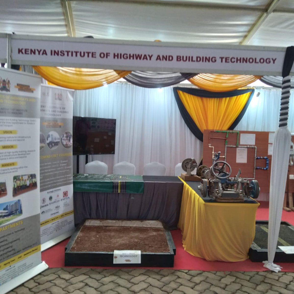 KihbtT's tweet photo. KIHBT is @kstvet for the WorldSkills Kenya, National Competition we are exhibiting and participating in Brick Laying and Wall &amp; Floor Tiling
@EASTRIPSTI https://t.co/lr1TOMg7Nx