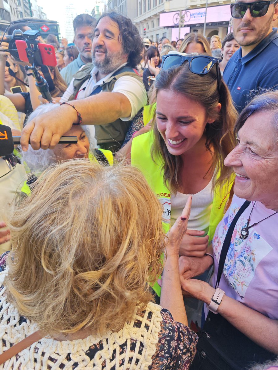 CoespeOficial's tweet photo. Ayer 28 de agosto en Madrid, Coorpenmadrid  COESPE, por la defensa de los derechos de la Mujer. https://t.co/6vx8xz2G6A