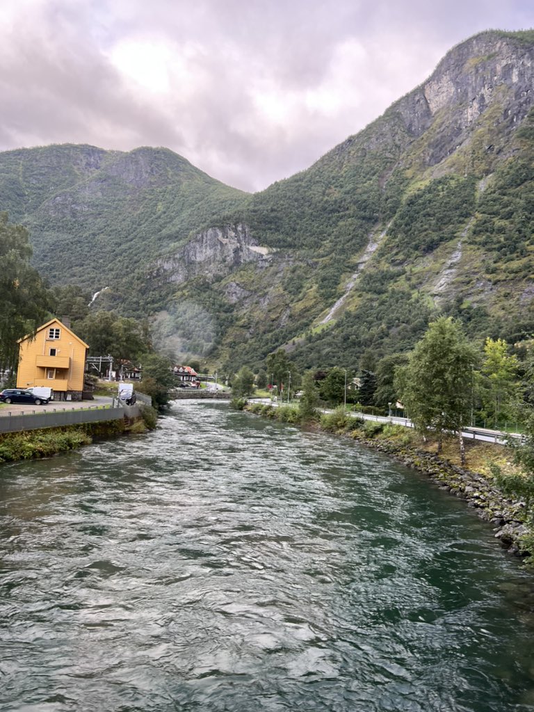 Mark1howells's tweet photo. I’ve had worst Tuesday 👌🇳🇴 https://t.co/r7LKOkgoRR