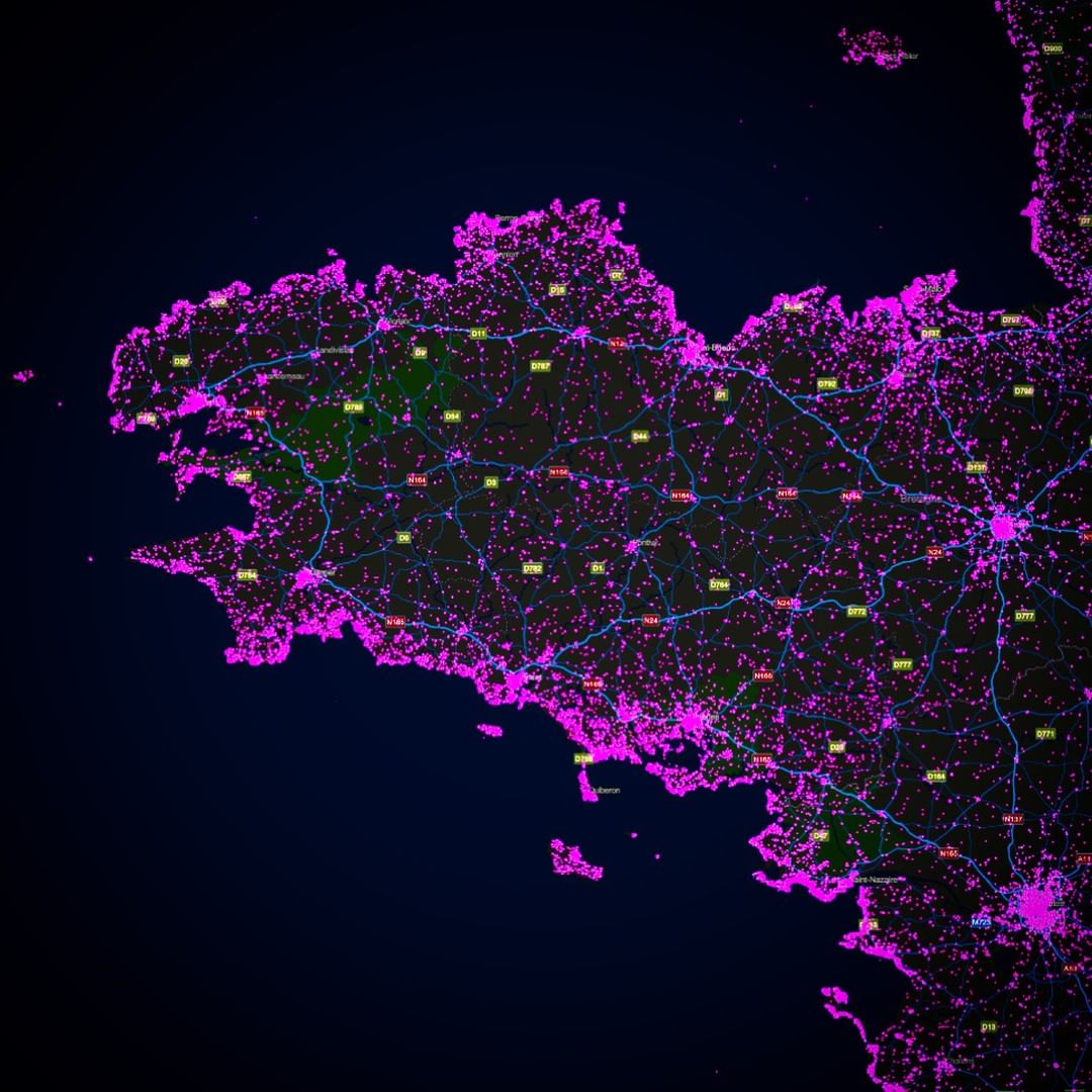 Splannenquetes's tweet photo. Où se trouvent les logements bretons mis en location sur Airbnb ? Enquêtes d'actu a mis en ligne au début de la saison estivale une carte interactive créée par le collectif ParisVSBnb (lien plus bas). 🏠 1/ https://t.co/Uucg442iOX