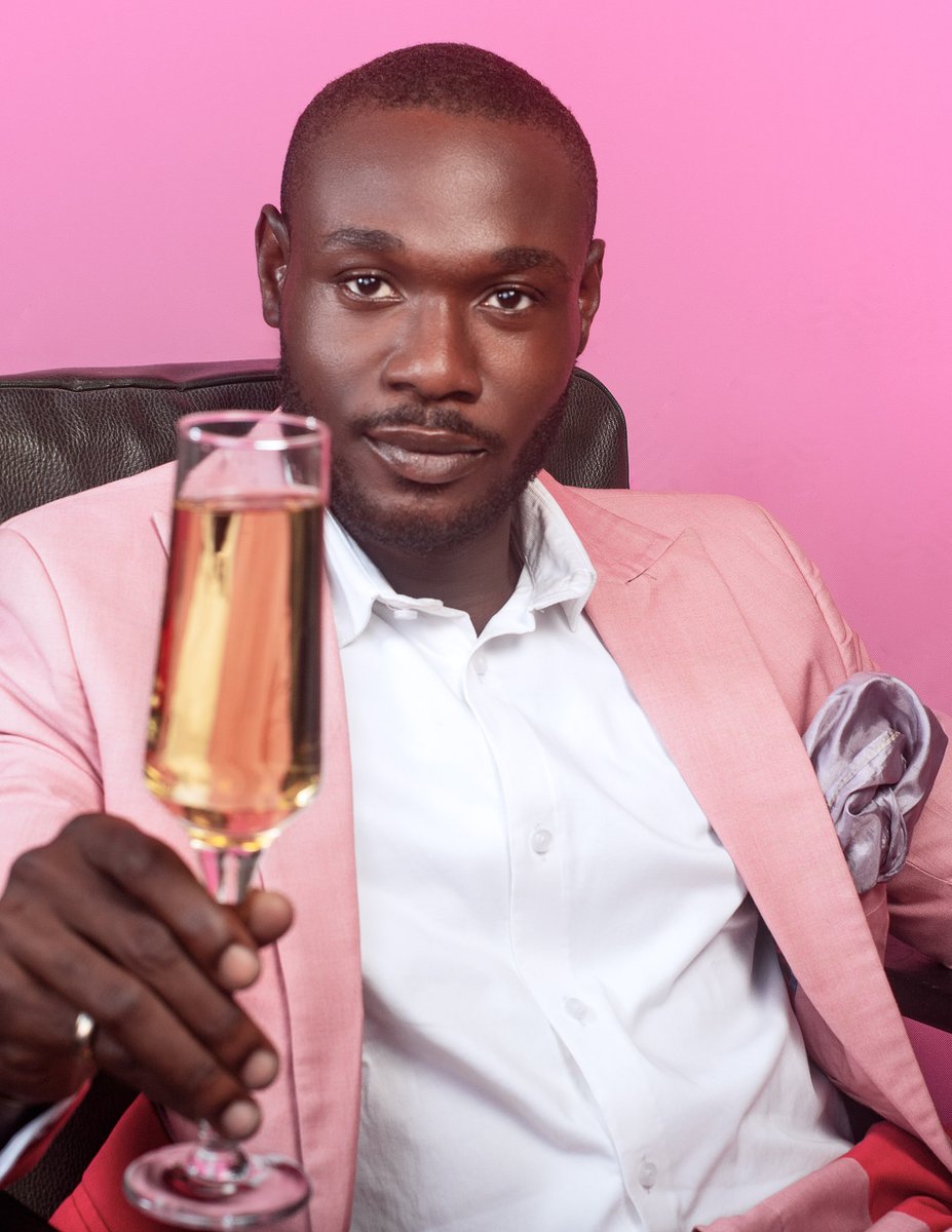 BÙSÁYÒ Isola-Seinde tweet media