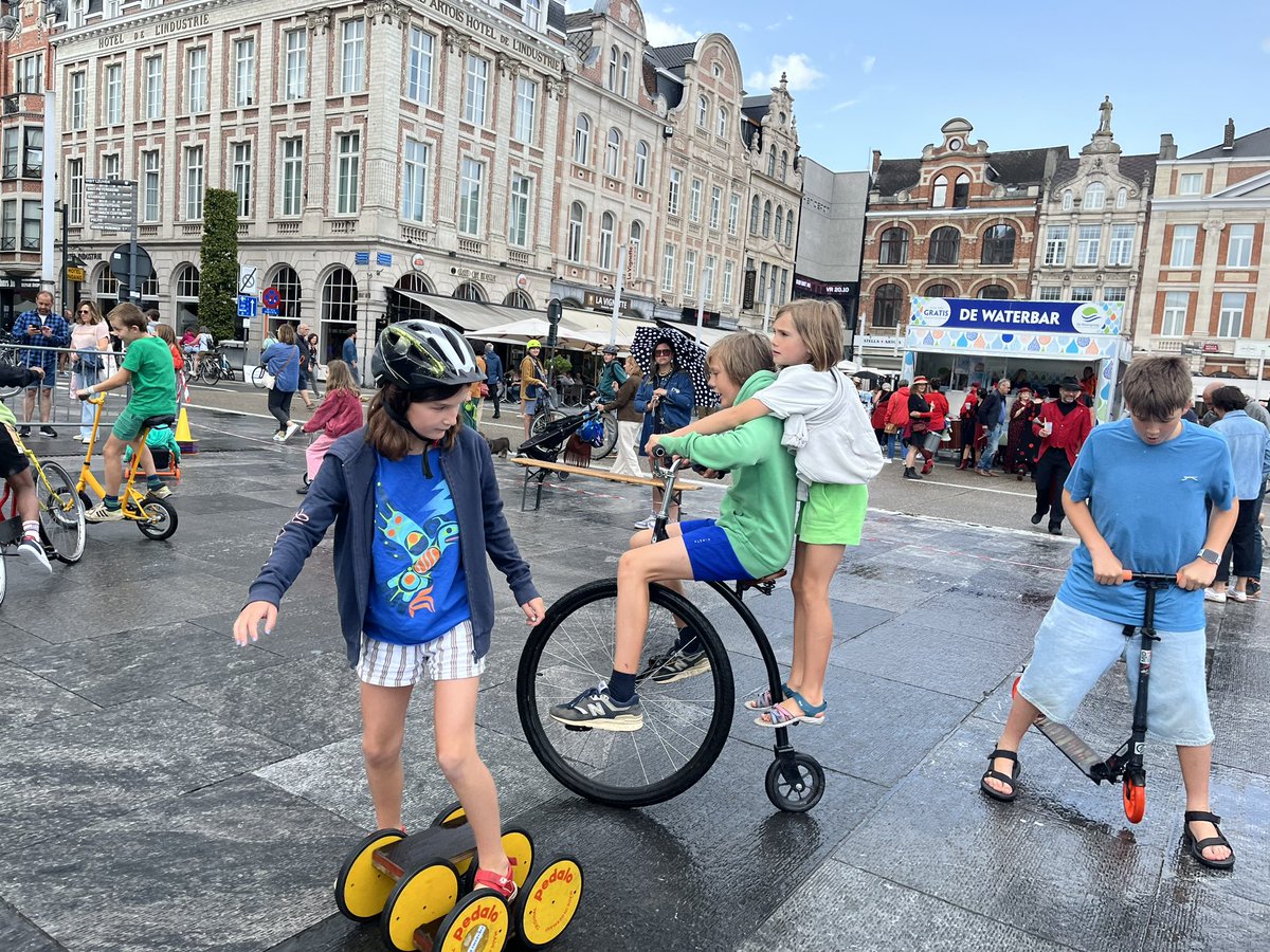 cycle_fun's tweet image. FUNBIKING XXL tijdens autoloze zondag in Leuven 🥳🏁🚲❤️