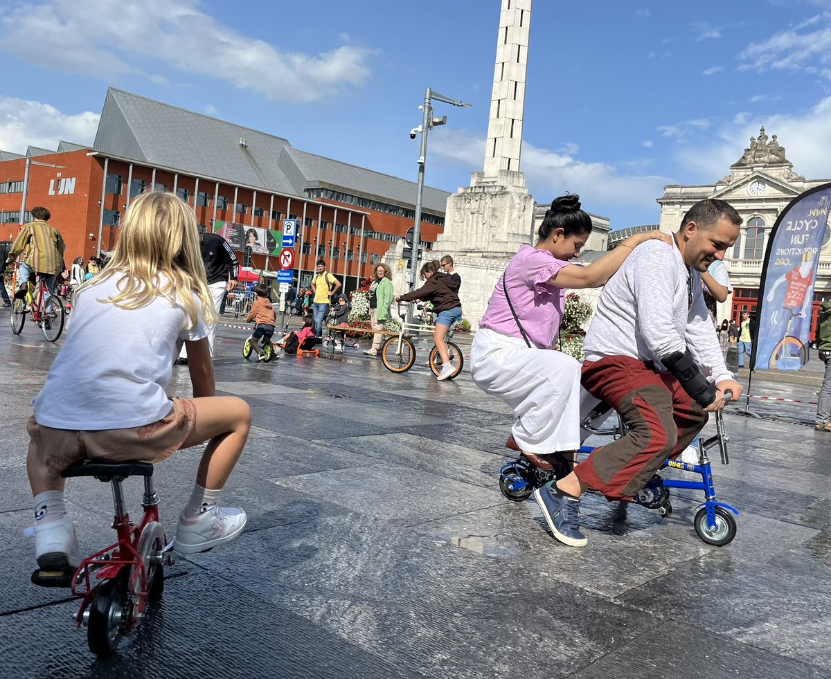 cycle_fun's tweet image. FUNBIKING XXL tijdens autoloze zondag in Leuven 🥳🏁🚲❤️