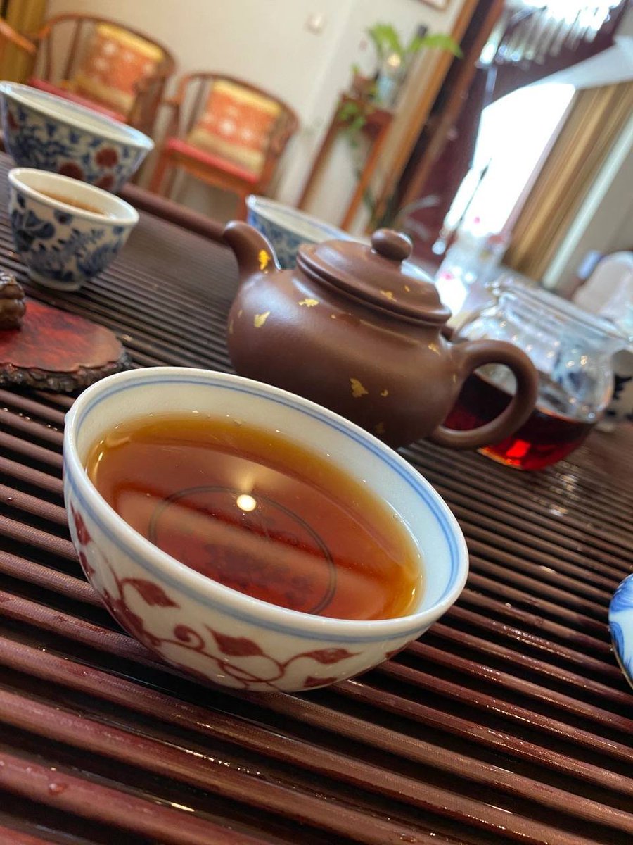 Agirl110's tweet photo. Do you know what kind of tea this is? https://t.co/6NO1hITHhw