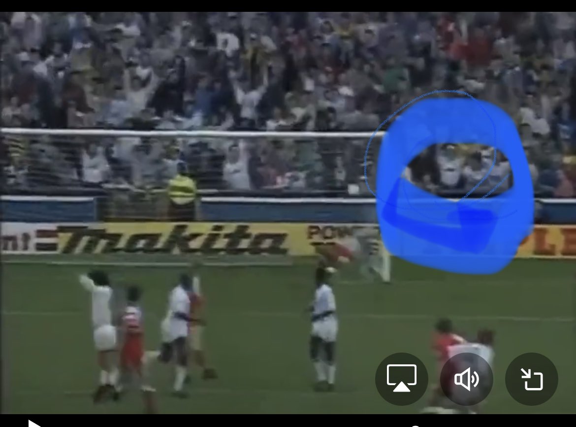 manxcain's tweet photo. @LUFCHistory Remember that goal well! Was stood in the Kop with Dave &amp; Alison Jones as it went in. https://t.co/OcqMvDu7IG
