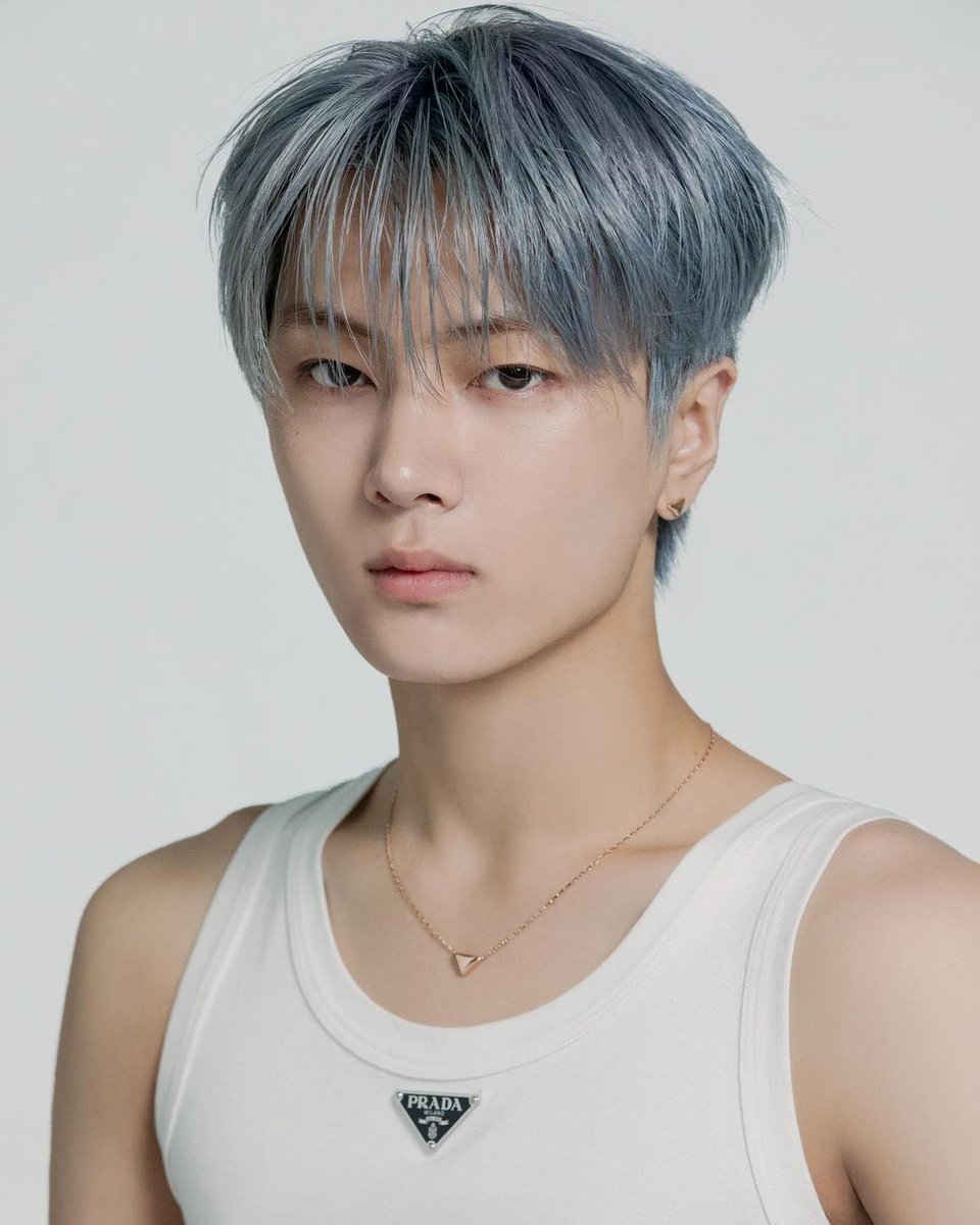 EN_CODEGLOBAL's tweet photo. [INSTAGRAM] 230829

“🐍Prada Eternal Gold new jewels🐍 @prada #PradaFineJewelry #Prada”

🔗 https://t.co/tqkyr0o9LK

#JAY #제이 #PRADA 
#ENHYPEN #엔하이픈 #エンハイプン 
@ENHYPEN_members @ENHYPEN https://t.co/alWSP0shEc