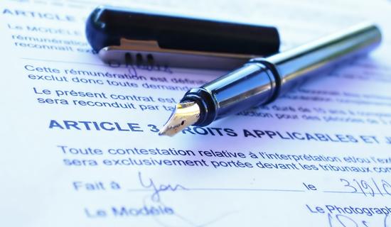 MeDarnaud's tweet photo. ➡️Profitez de l'expertise d'un professionnel qualifié qui saura mettre en mots vos accords et préserver vos intérêts.
#ExpertJuridique #RédactionDeContrats #ProtectionDesDroits
#MeDarnaud
#Cabinetdavocats
#Darnaud&Partners https://t.co/Rqr0q9x2vt
