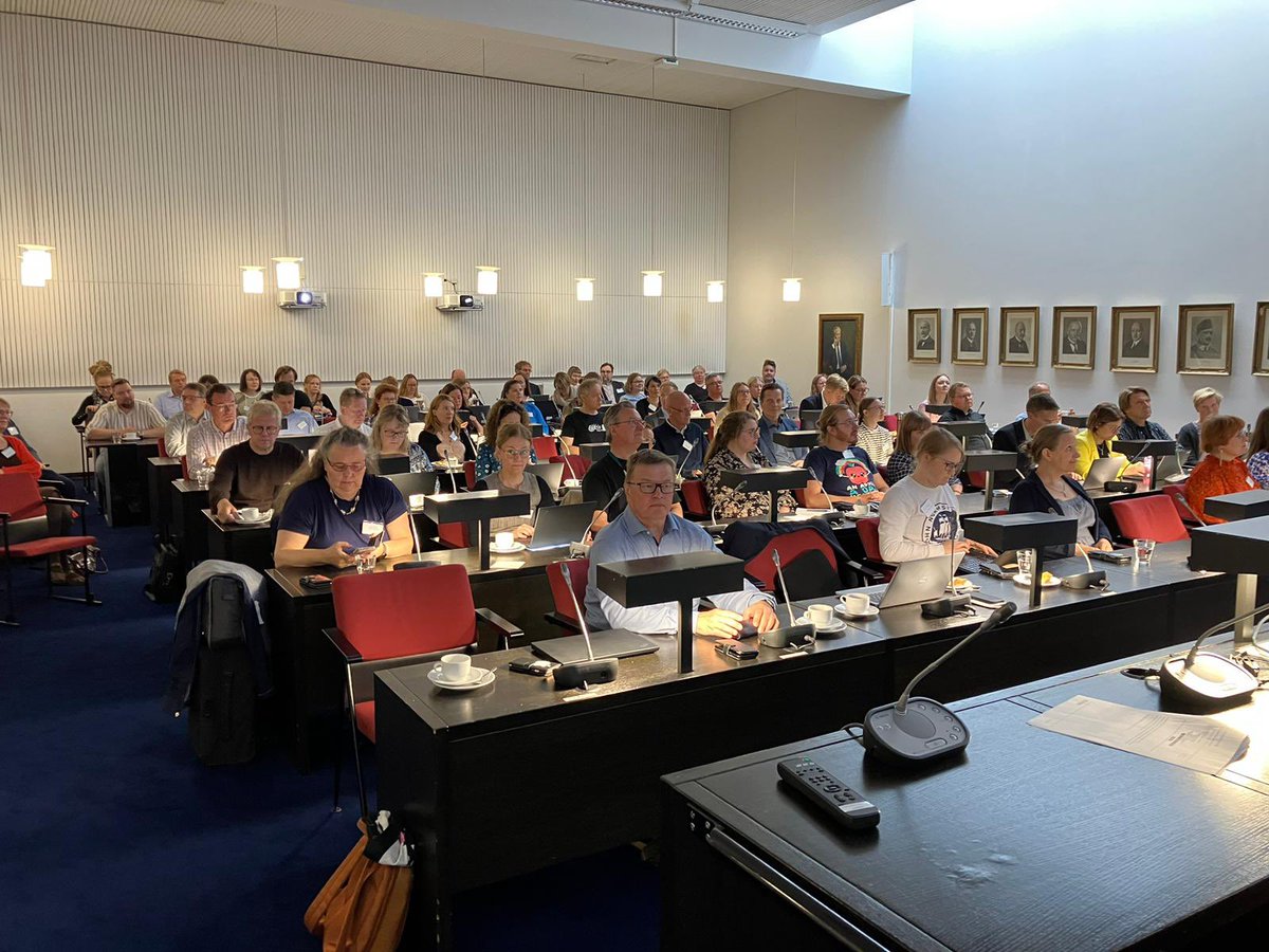 Vaikuta vesiin päivät alkoivat Kouvolassa, sali täynnä vesialan huippuosaajia! #vaikutavesiin