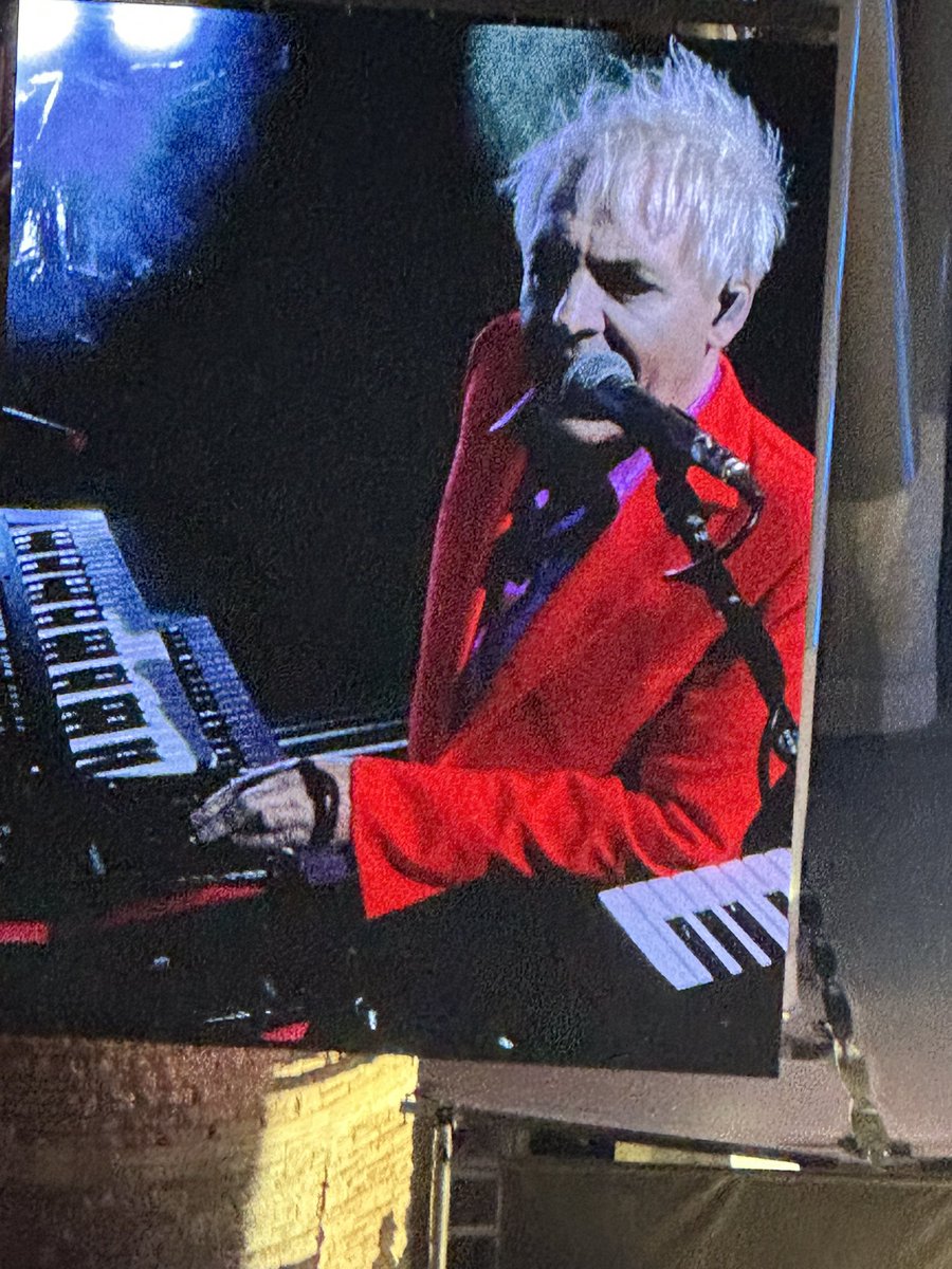 vinylvamp's tweet photo. My dream came true tonight! I was with “Friends of Mine” at the sold-out @duranduran concert @RedRocksCO in Morrison, Colorado! ❤️ 🎼 ⛰️ #redrocksparkandamphitheatre #redrocks #duranduran #morrisoncolorado #colorado https://t.co/epeUCVD2CF