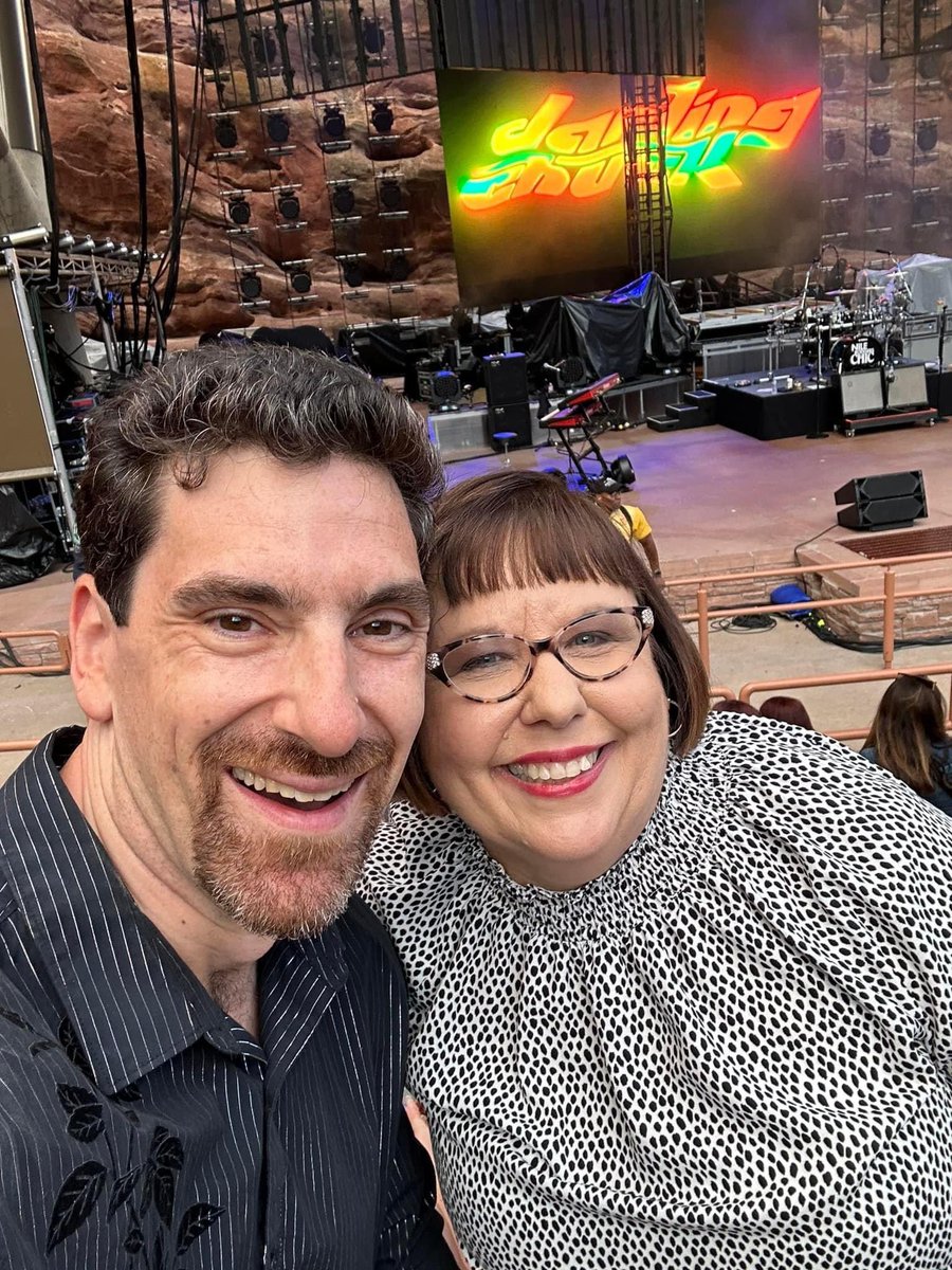 vinylvamp's tweet photo. I LOVED seeing my friends @ScrambleCampbel, @Durandy, Pam and Susanna @duranduran concert @RedRocksCO! ❤️ 🎼 ⛰️ #redrocksparkandamphitheatre #redrocks #duranduran #morrisoncolorado #colorado https://t.co/YjqUZOCjaM