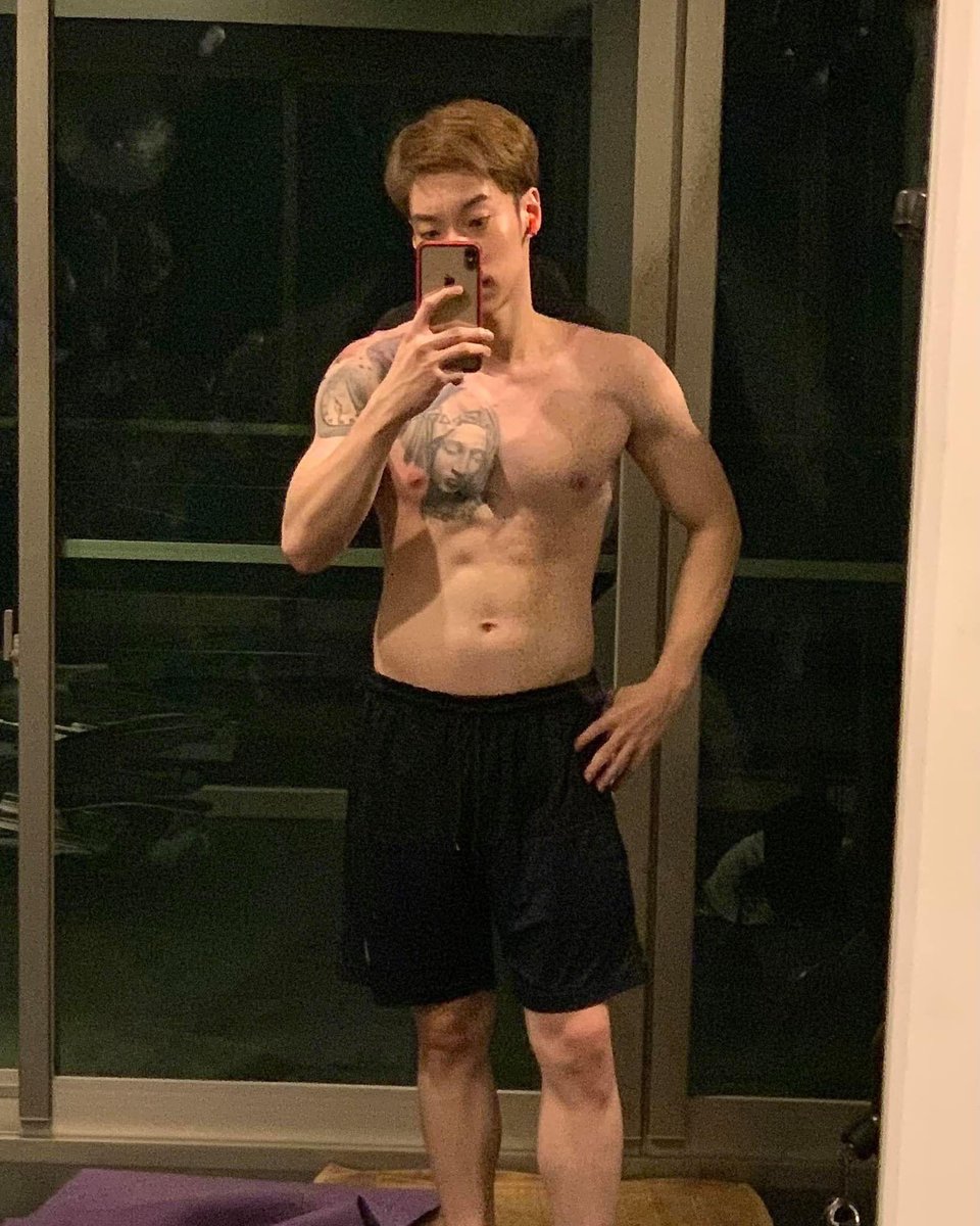 รักเค้ามั้ย ขอแค่ตอบมา...