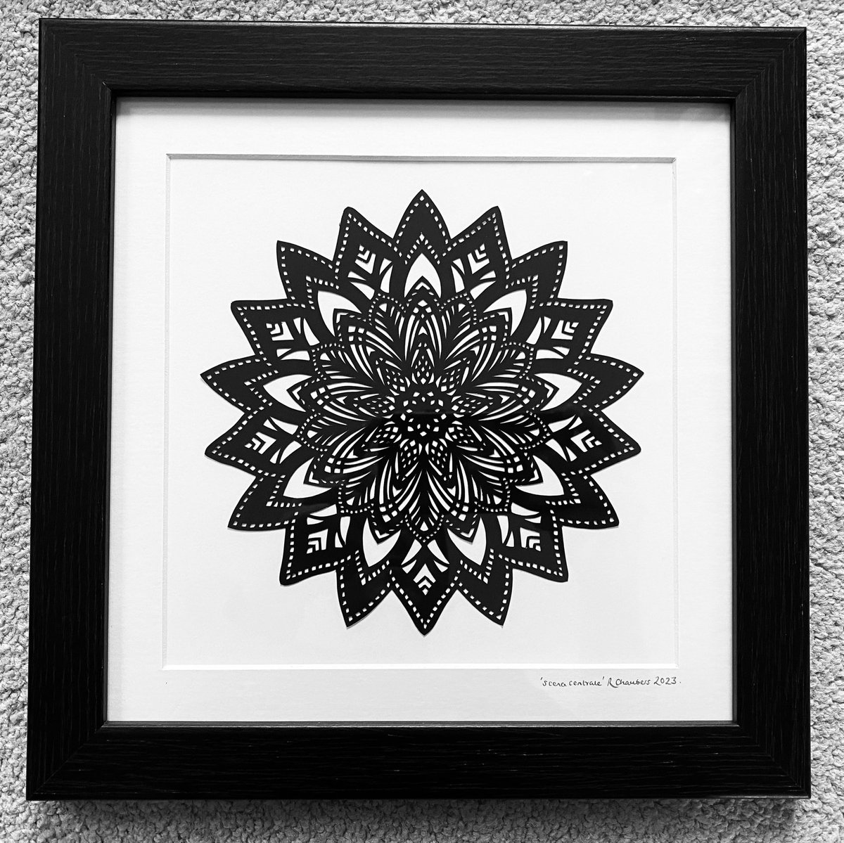 ChartamArt's tweet photo. Mounted and framed. #papercutting #papercut #scherenschnitte https://t.co/BVmfNwuT6N