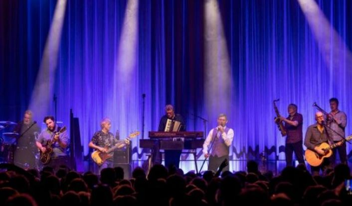 Mag het licht uit is een nummer van de band De Dijk uit 1987, afkomstig van het album Wakker in een vreemde wereld.

En wij mogen hun nummer al jaren op rij gebruiken voor onze campagne. Een dikke dank je wel aan <a href="/dedijkrocks/">De Dijk</a> ✨💫

👉youtu.be/xFgUsV8Mg1c?si…

#MagHetLichtUit