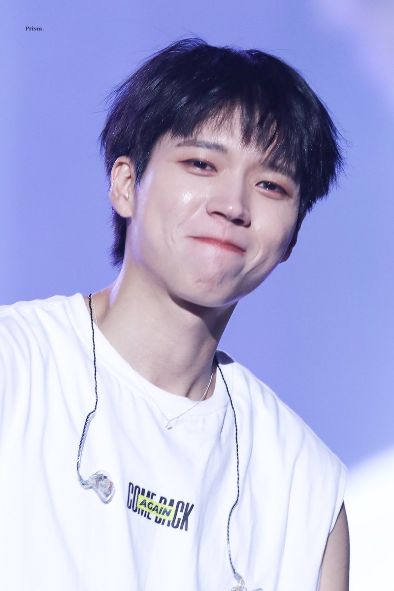 ifntinfo's tweet photo. LRT - INFINITE wore matching necklaces with their initials 

🐹 K
🦖 D
🐶 W
🫎 Y
🐱 L
🐰 J

(Fans confirmed Dongwoo and Myungsoo's necklace initials through various fancams) https://t.co/Dikv0CykbB