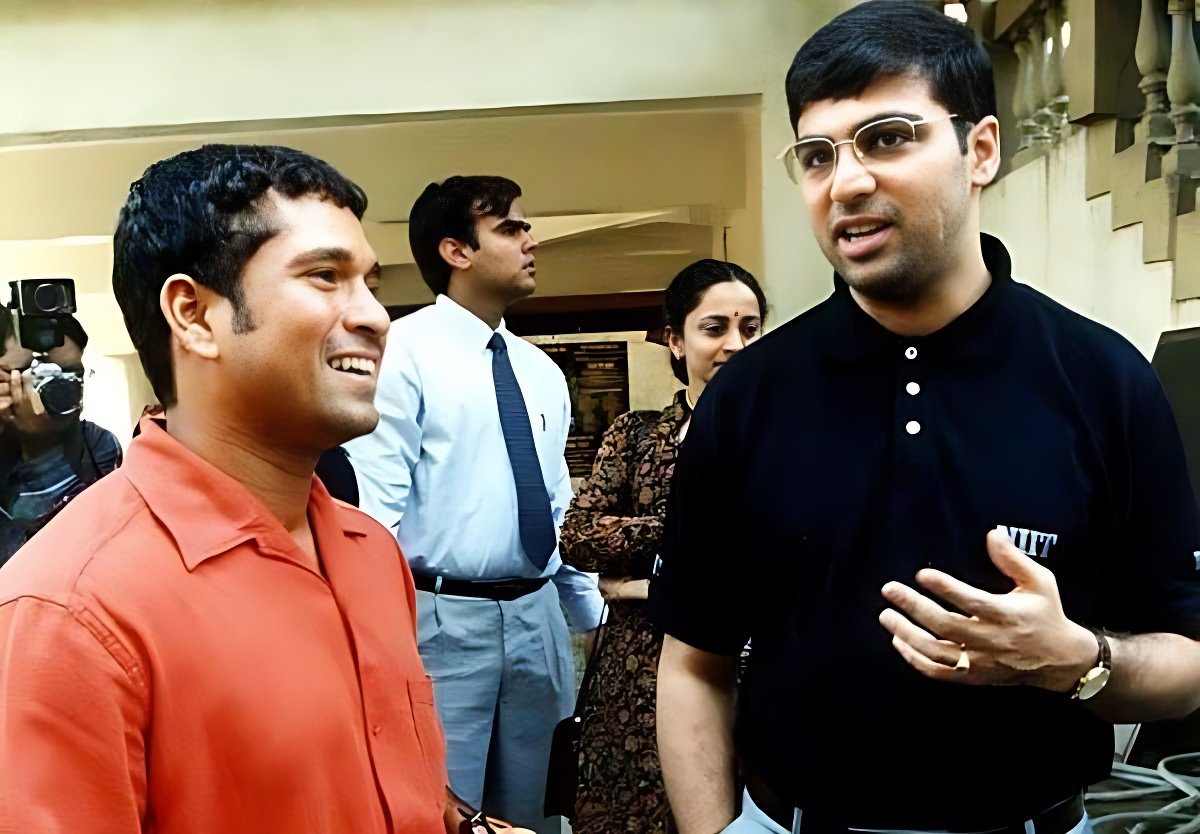 ChessBase India (@chessbaseindia) on Twitter photo A National Sports Day special. When two of India's finest sportspersons met each other!
5-time Chess World Champion and India's first GM, <a href="/vishy64theking/">Viswanathan Anand</a> Anand in conversation with the batsman who has scored 100 centuries in International Cricket - <a href="/sachin_rt/">Sachin Tendulkar</a> Tendulkar.
📸 A National Sports Day special. When two of India's finest sportspersons met each other!
5-time Chess World Champion and India's first GM, <a href="/vishy64theking/">Viswanathan Anand</a> Anand in conversation with the batsman who has scored 100 centuries in International Cricket - <a href="/sachin_rt/">Sachin Tendulkar</a> Tendulkar.
📸