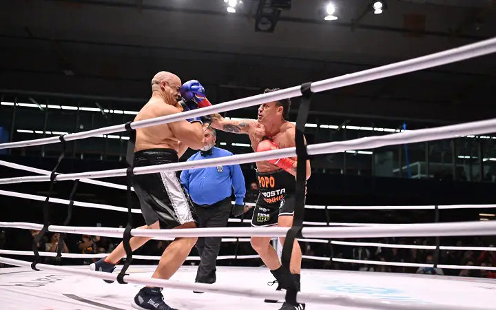 pancadante's tweet photo. Fight Music Show 3: Popó Freitas derrotou Junior Dublê por nocaute no Round 1 que aconteceu no dia 26 de agosto de 2023 em em São Paulo SP https://t.co/EXlBefXGAa