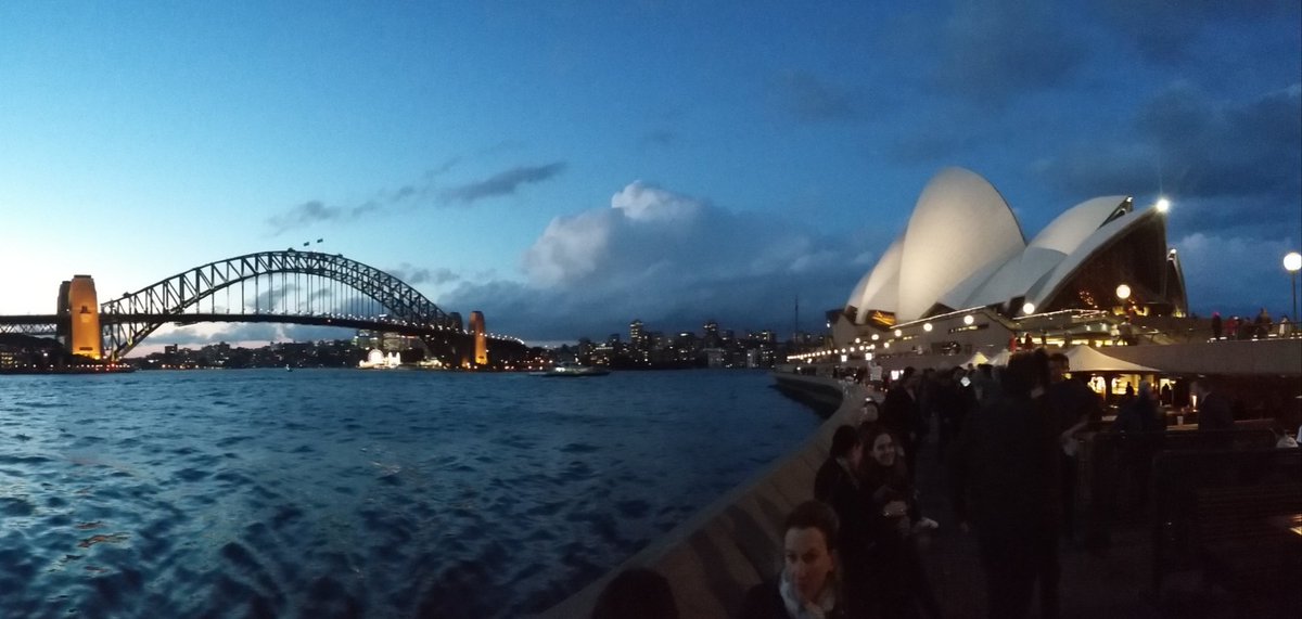 NomadNarrator's tweet image. Captivated by the timeless beauty of Sydney Harbour. From the iconic Opera House to the majestic Harbour Bridge, every view is a masterpiece. 

Truly grateful to have experienced  this stunning city. 

🌆🚢

#travel #adventure #Discover #explore #Australia #Sydney #sydneyharbour