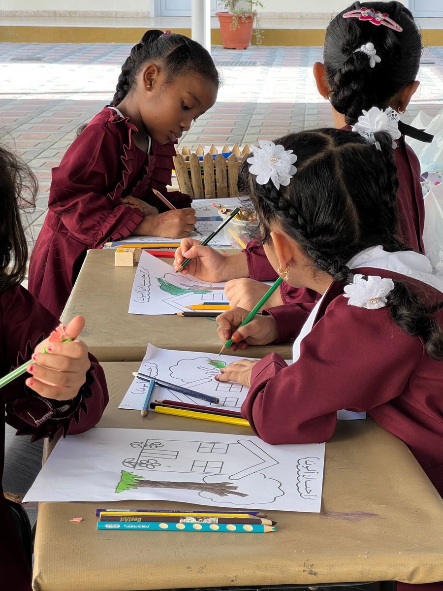 EduGovNBT234's tweet photo. اليوم الأول،، 
سيظل في الذاكرة لكم فلذات الأكباد
أنرتم المنهاج وعاما دراسياً سعيداً،، https://t.co/CugUYrNylK