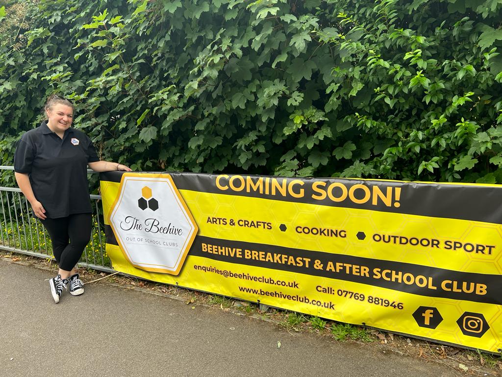 BeehiveOf's tweet photo. We're looking forward to next week when our term-time clubs start &amp; when our new club at @Winkfieldsm opens! Club manager Lauren can't wait to welcome you all!
For info, to register &amp; book our term-time breakfast and after school clubs, please visit: https://t.co/ZooqLvuFxJ https://t.co/7SiFQQTcTZ
