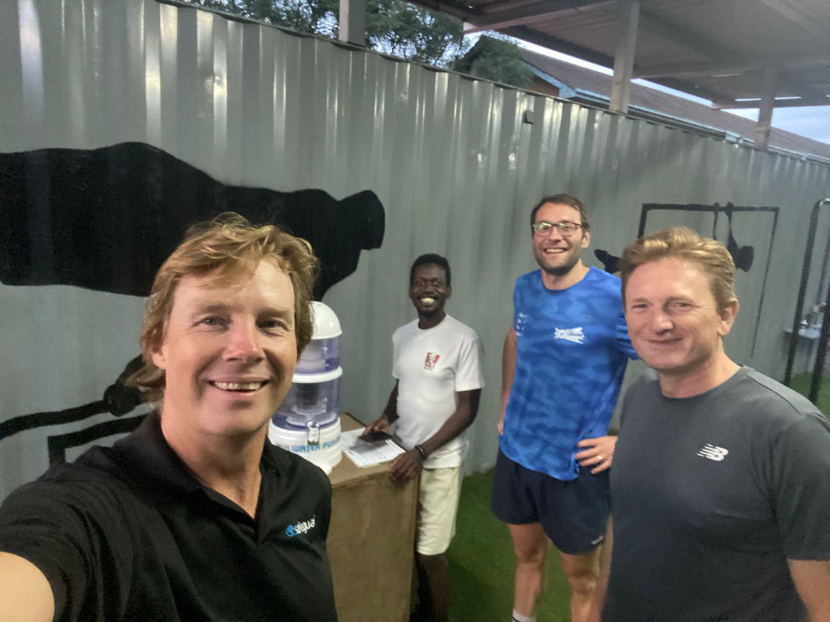CalisthenicsKe's tweet photo. Happy belated birthday Dan we celebrate you. 🎂🎂 https://t.co/qMb562WklT