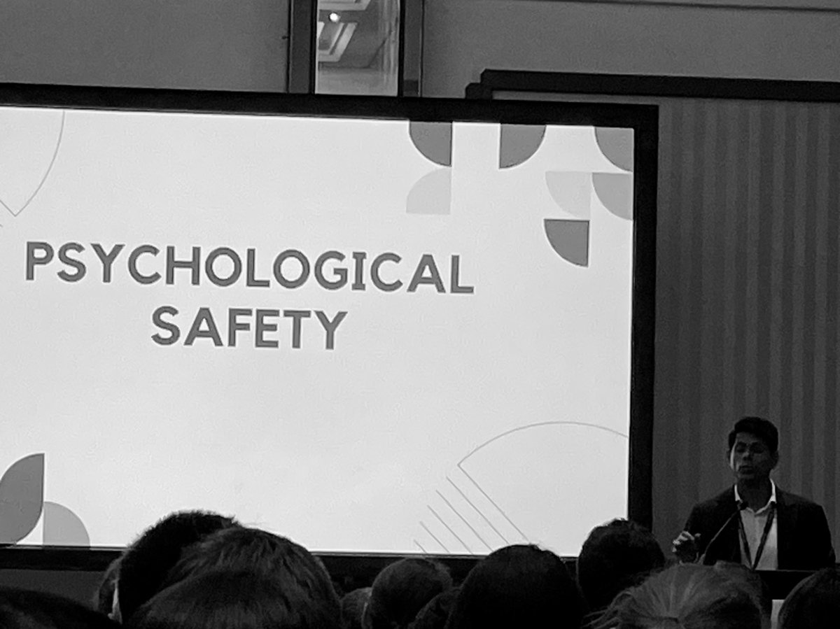 Full room for crucial discussion of psychological safety in clinical training (ft. @Brown_Emergency alum @joshuajauregui!) Choosing to attend to and create a climate of safety. #AMEE2023