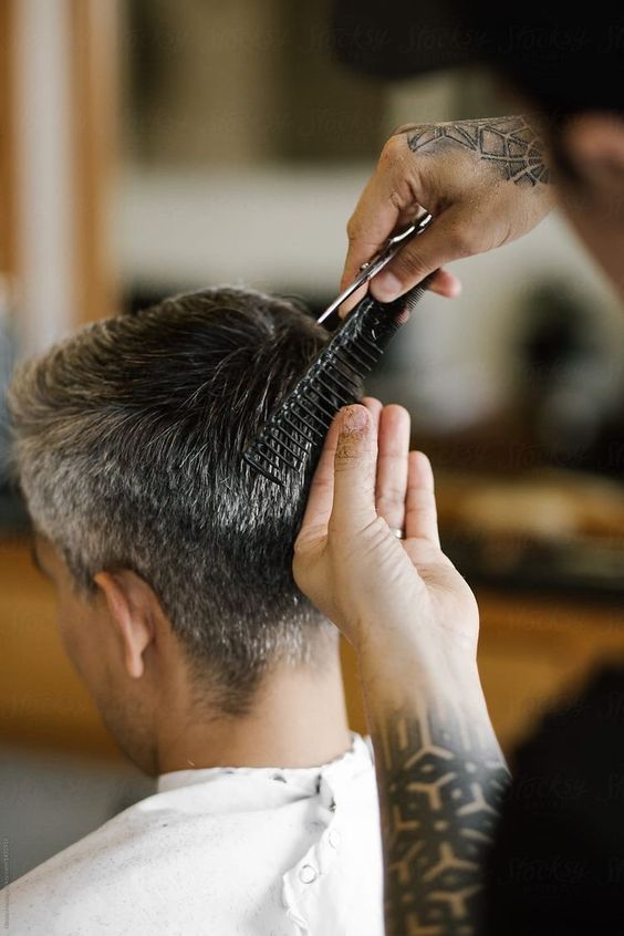 dapper_the_'s tweet photo. Classic cuts, modern trends – we cater to all styles. 💇‍♂️🔥 #YourStyleYourWay #BarberMagic https://t.co/zDhdSQT3MV