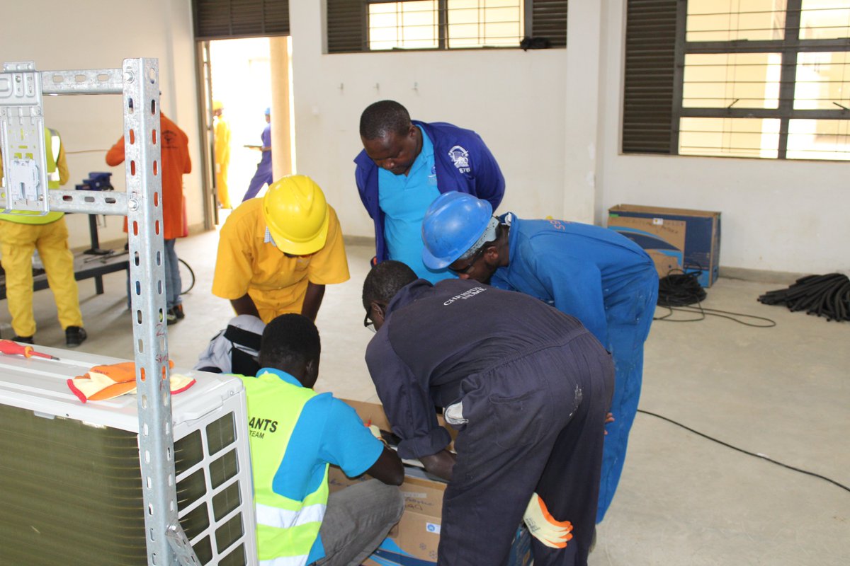 Day 2 of training in refrigeration. We went into hands-on practicals. <a href="/giz_uganda/">GIZ Uganda</a> <a href="/newsUMA/">UgandaManufacturersAssn®</a> @UBTEBOfficial <a href="/Educ_SportsUg/">Ministry of Education and Sports - Uganda</a> @HESFBUG <a href="/TVETuganda/">Technical Vocational Education and Training Uganda</a> <a href="/nemaug/">National Environment Management Authority (NEMA)</a>