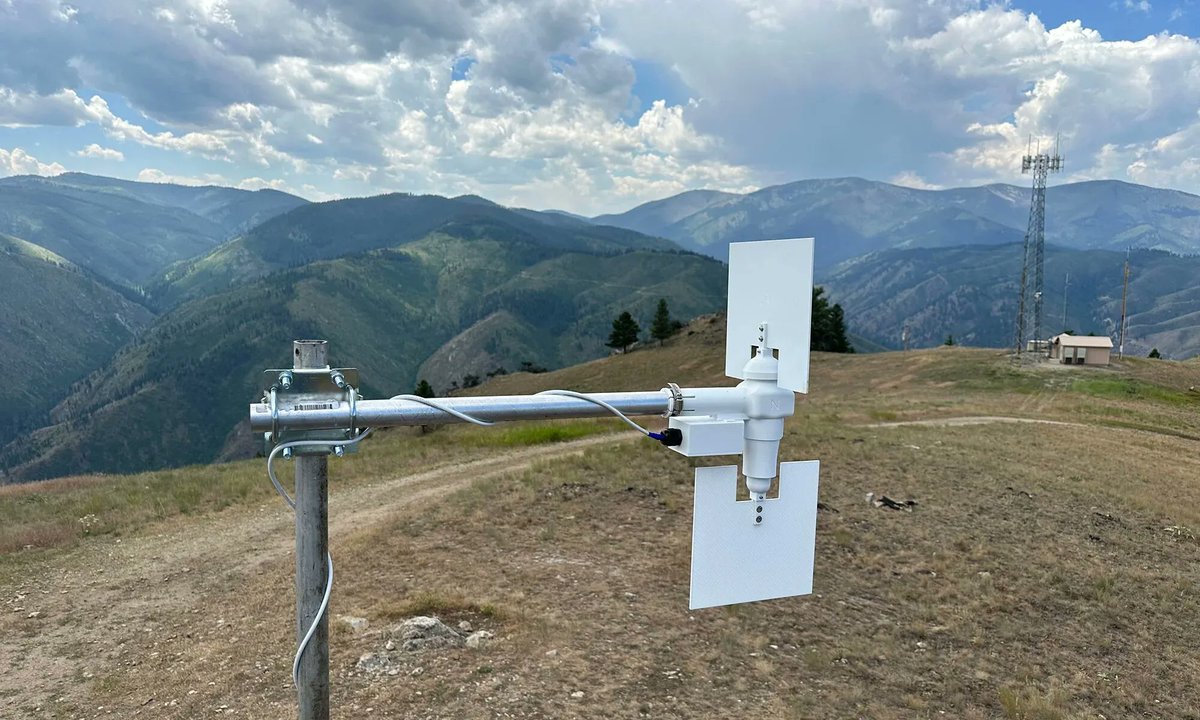 milesquarelabs's tweet image. New drone research plans to advances wildfire monitoring. Read more here: buff.ly/3YSRLsC #innovations #wildfiremonitoring #drone #UAV