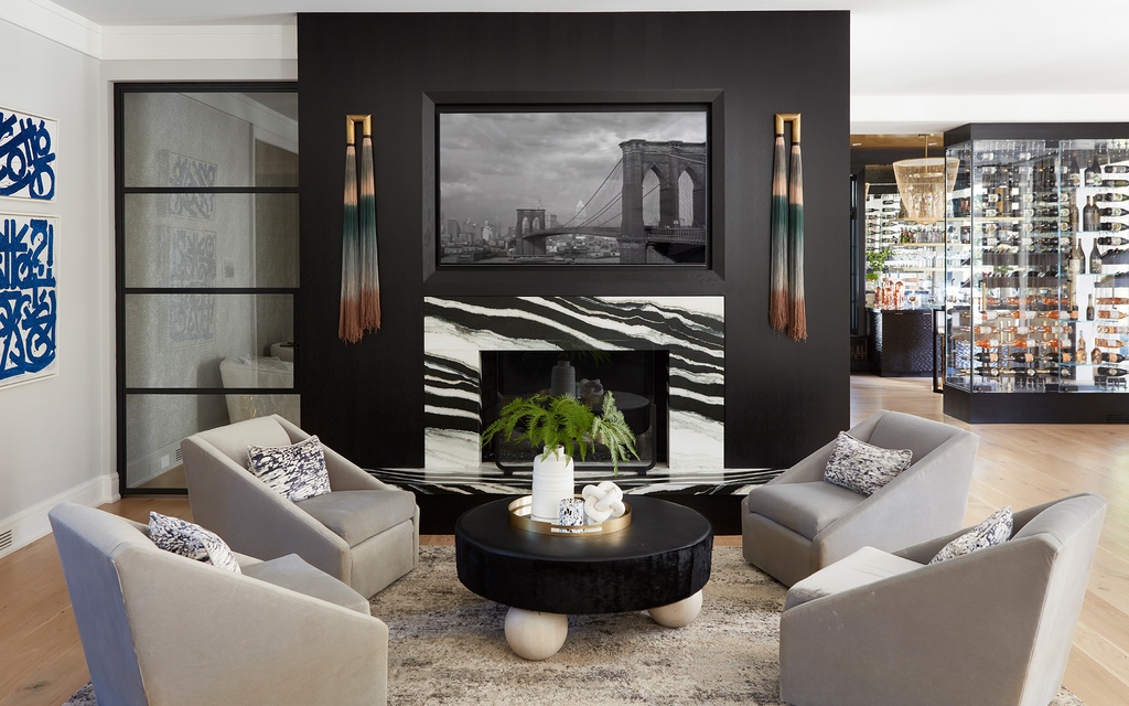 How gorgeous is this fireplace!?😍

Spot one of our doors on the left😍